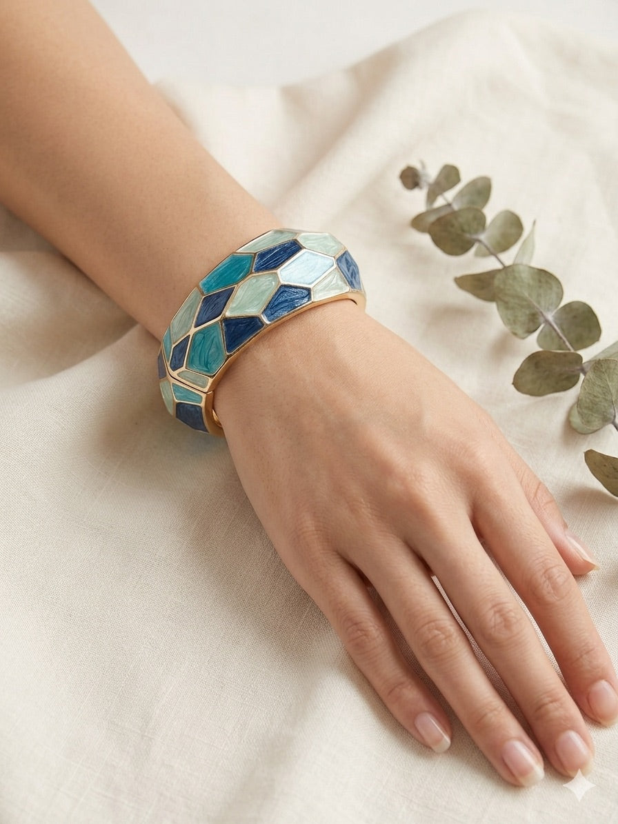 Wristwear