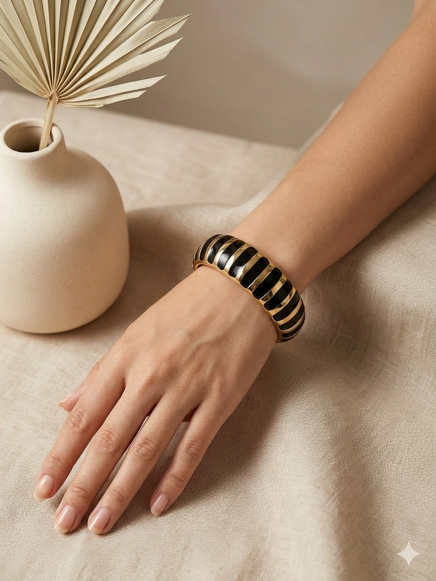 Wristwear