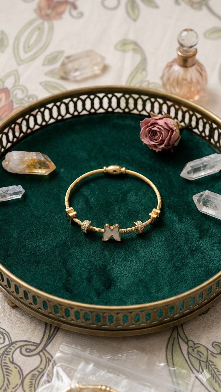 Wristwear